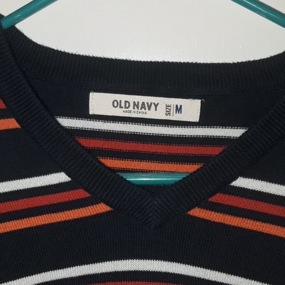 Old Navy V Neck Sweater - Picture 2 of 5